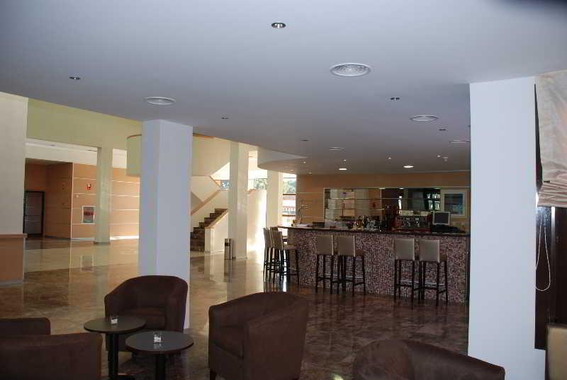 โรงแรมอัลกาลา พลาซา อัลกาลาเดเอนาเรส ร้านอาหาร รูปภาพ